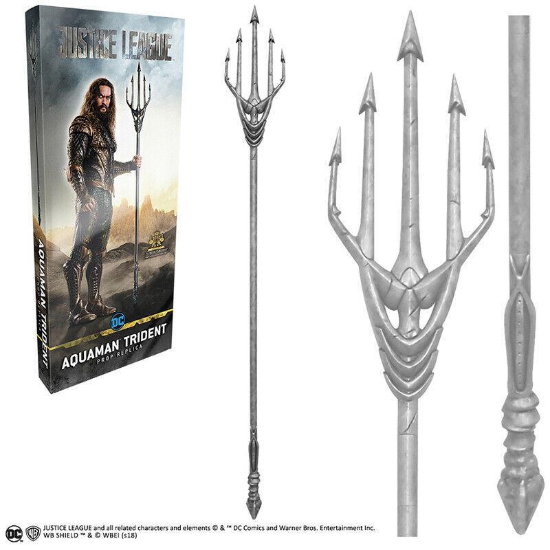 CollectioNerd Shop - Justice League: Aquaman 1:1 Trident Replica The Noble  Collection